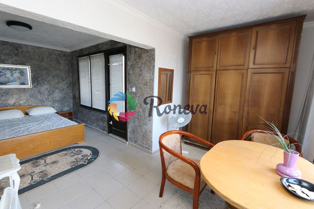 Продава се Многостаен апартамент в Варна, Галата - 195 кв.м за 549 €/кв.м - Снимка #10