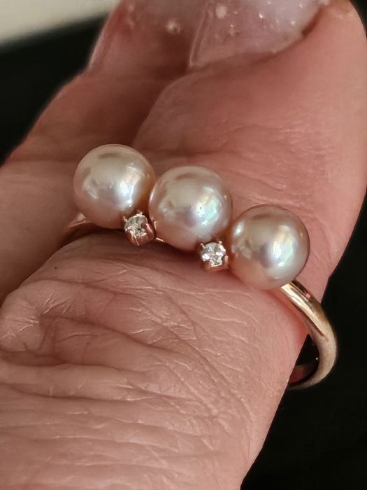 Vand inel aur 18k cu perle si diamante