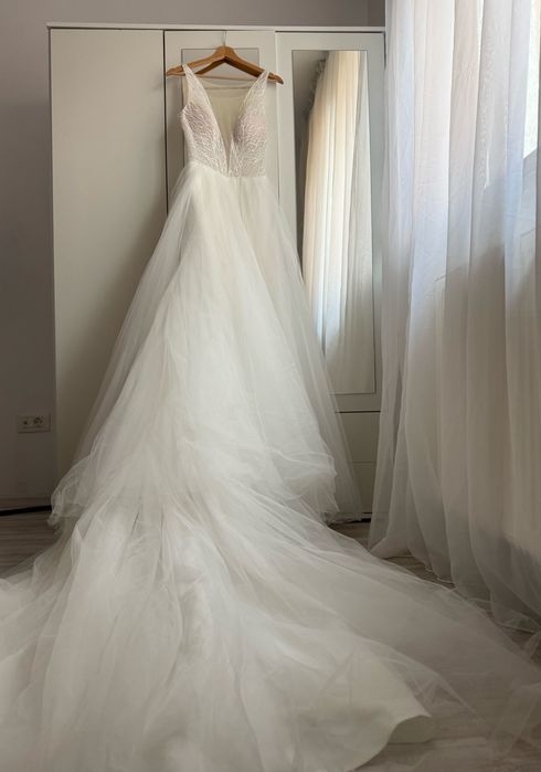 Rochie de mireasă nouă, nepurtată mărimea M predare în București