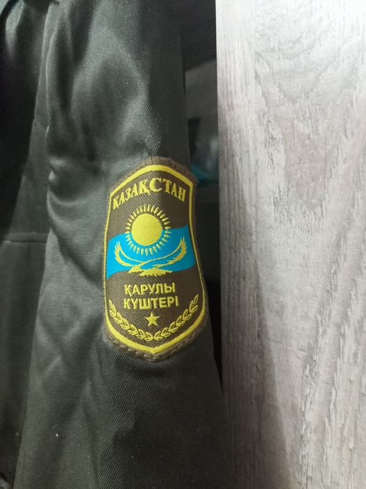 Продам плащ военный 50 размер