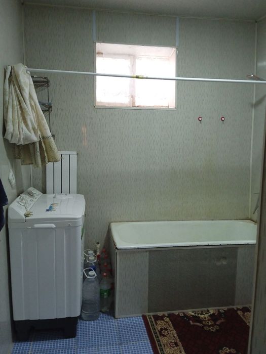 Урганч 3хонали дом зудлик билан сотилади.