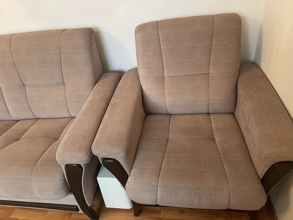 Продам диван с кресломи