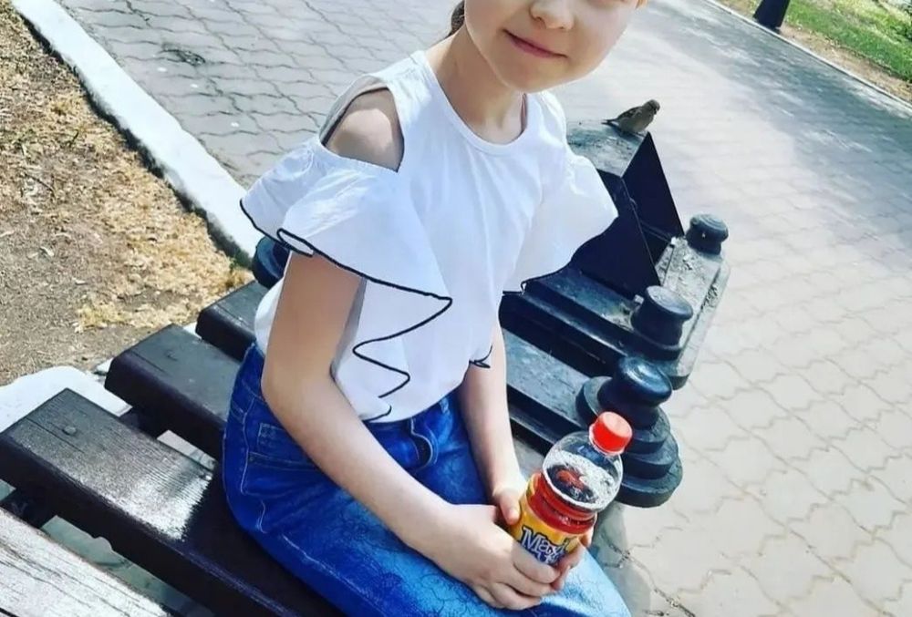 Футболочка с открытыми плечами