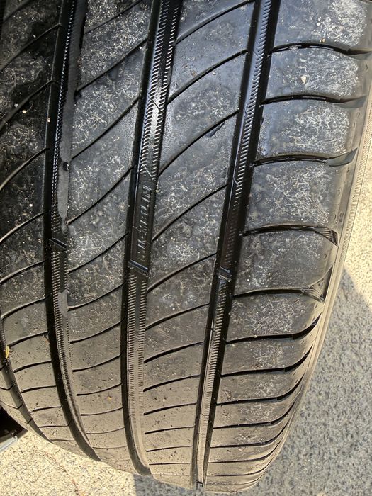 Roti cu jante originale seat ateca r17