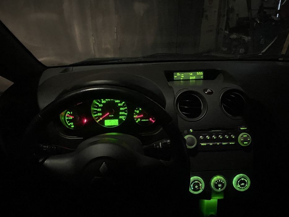 Mitsubishi colt 2006 г на части