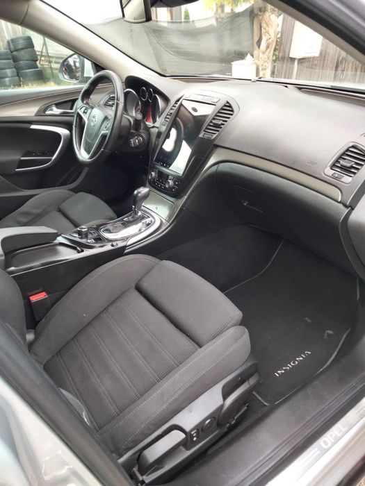 Opel Insignia 2.0 CDTI Automată, 130 CP – 2009