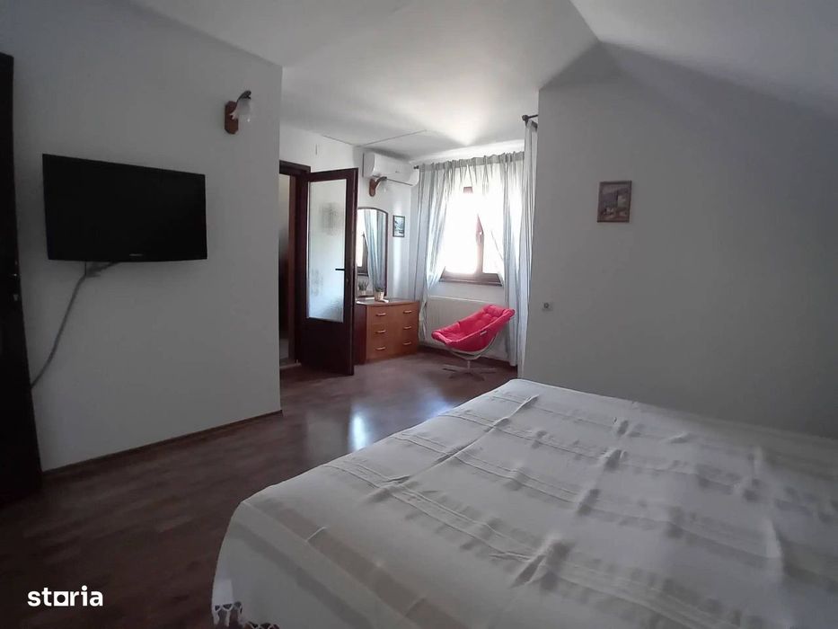 Vilă luminoasă cu 5 camere, curte 512 mp, Mogoșoaia