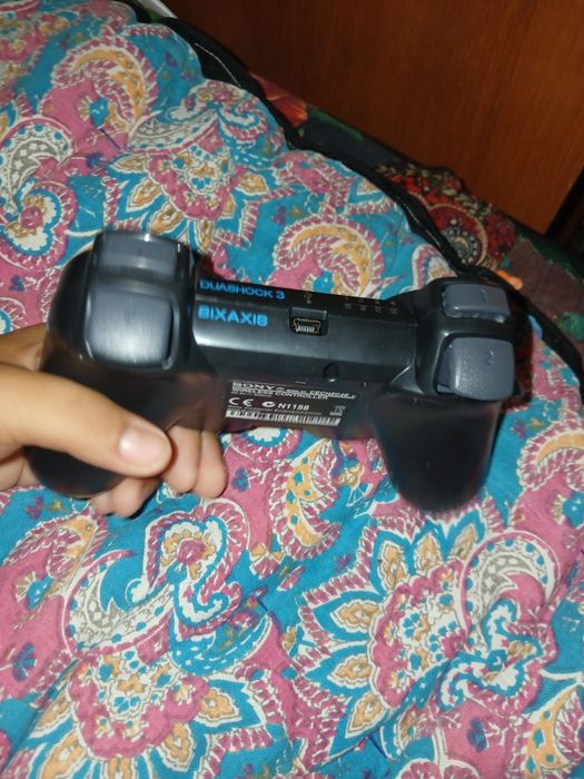 Playstation3 pulti faqat karobka yo karobkani ochganimdan beri ishlatm