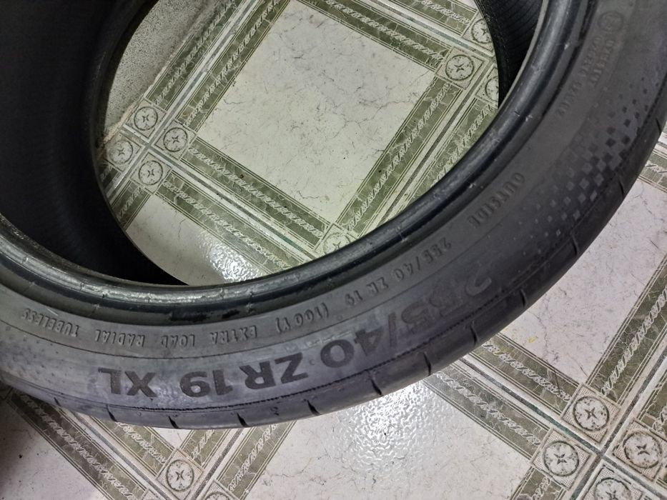 4 anvelope 255/40 R19 Continental