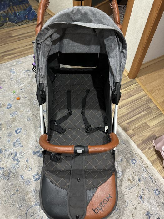 Коляска демисизонная