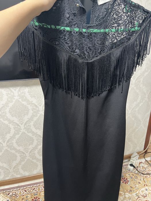 Продаю стильное вечернее платье