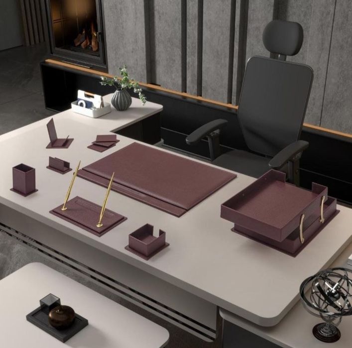 Настольные наборы кожиний серьёзно людей падарок