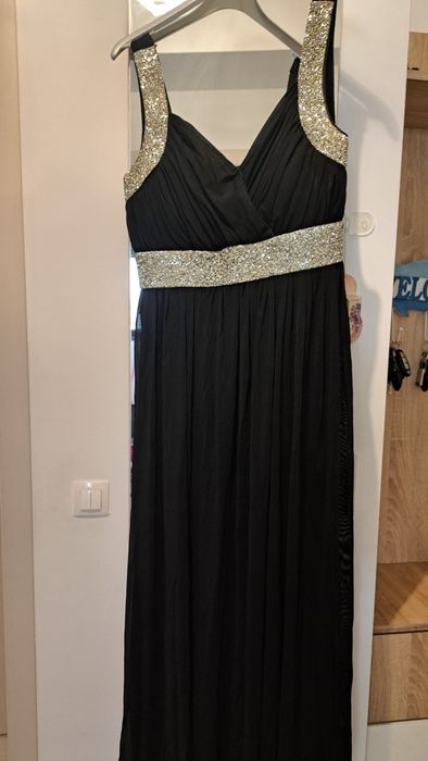 Vand rochie in stare buna