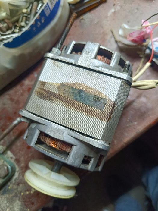 Двигатель от стиральной машины