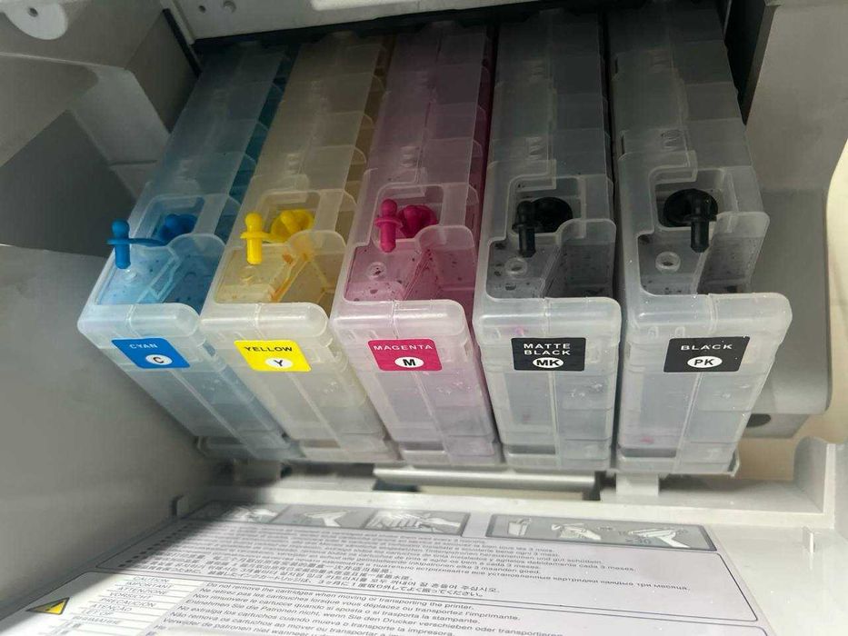 Продаётся широкоформатный принтер Epson SureColor SC-T7200