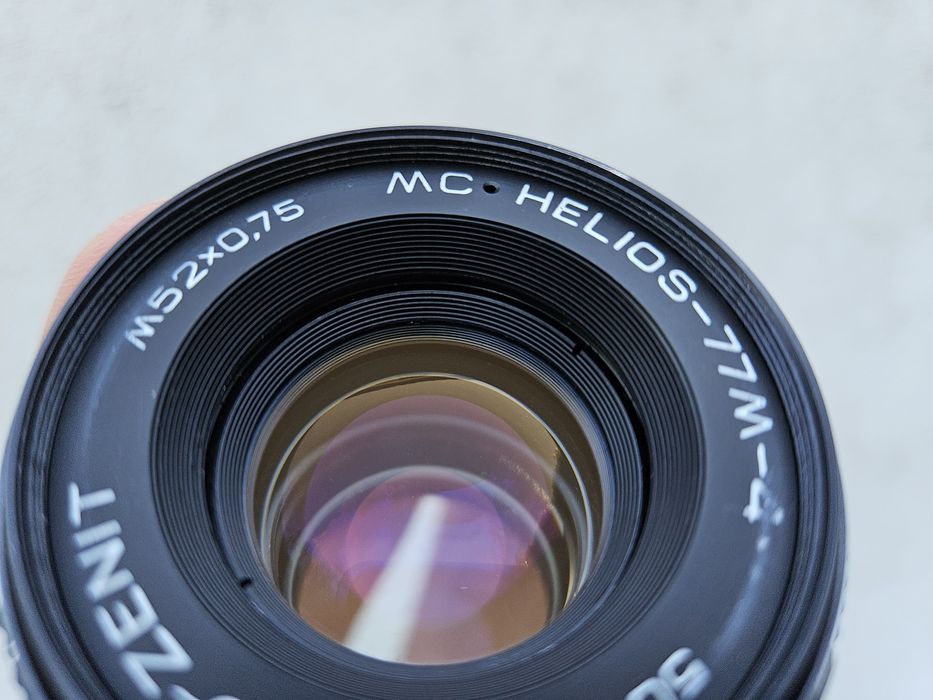 Helios 77M-4 50mm F1.8 - Montură M42 - Swirly bokeh