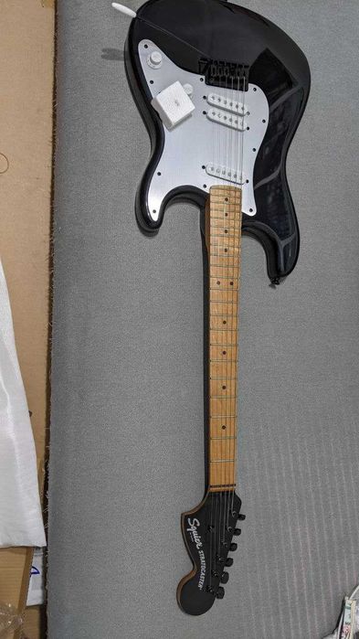 Продается новая электрогитара Fender Squier Contemporary stratocaster