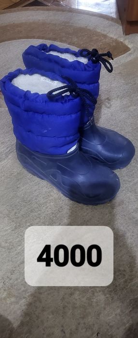 Зимние сапоги , резиновые сапоги