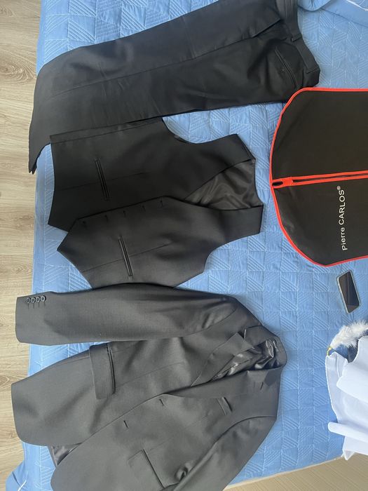 продам костюм тройку