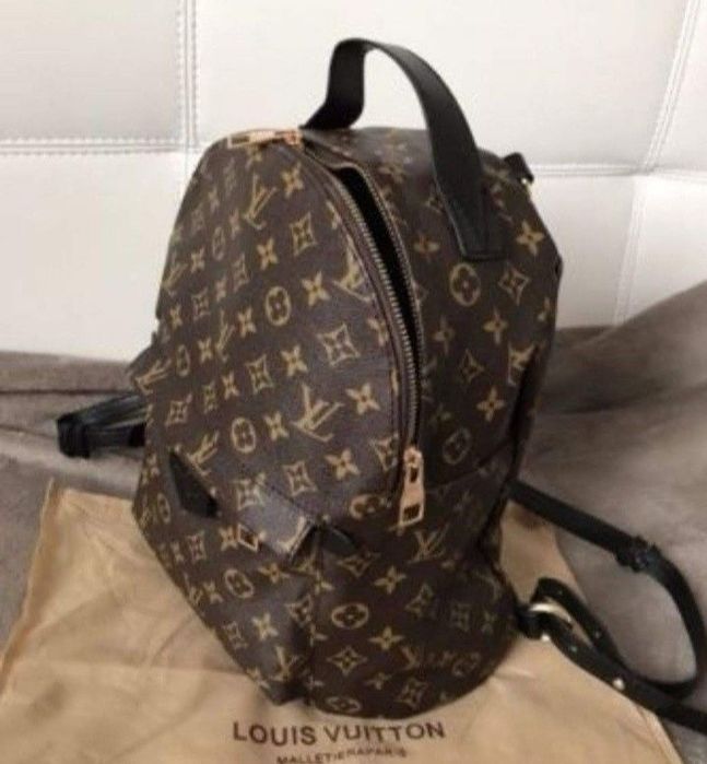 Set rucsac si portofel, feronerie metalica inscriptionata, saculet, et