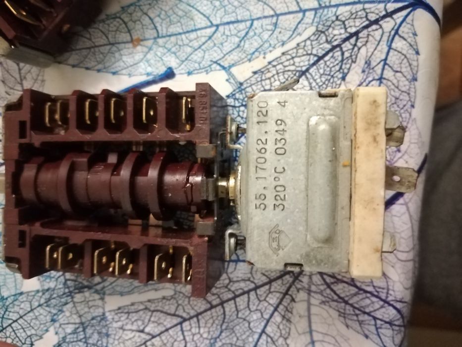 Переключатель электрокомфорки и духовки