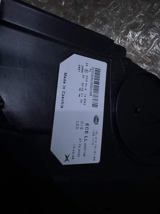 Нов оригинален ляв фар за BMW f10 HELLA