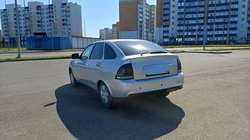 Продам Приора 2 люкс