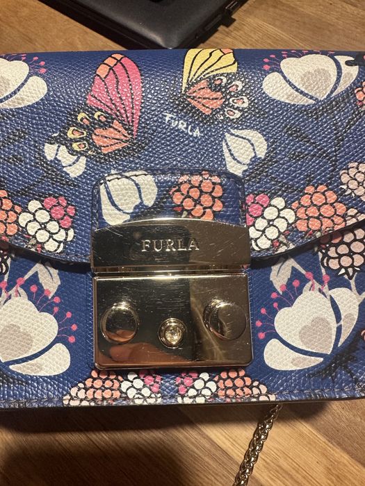 Кожена чанта Furla Metropolis mini