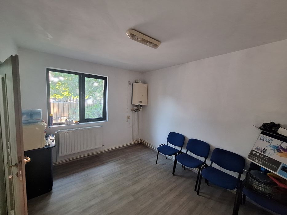 Inchiriez 2 camere in Buzau pt firma sau birou