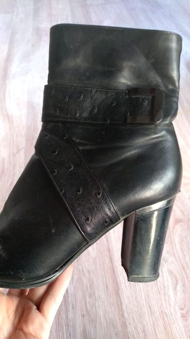 Поодам женскую обувь