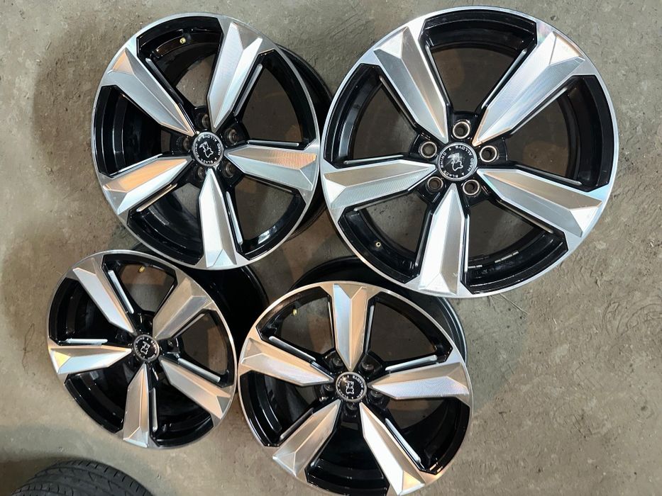 R18 PCD 5*112 Комплект легкосплавных дисков