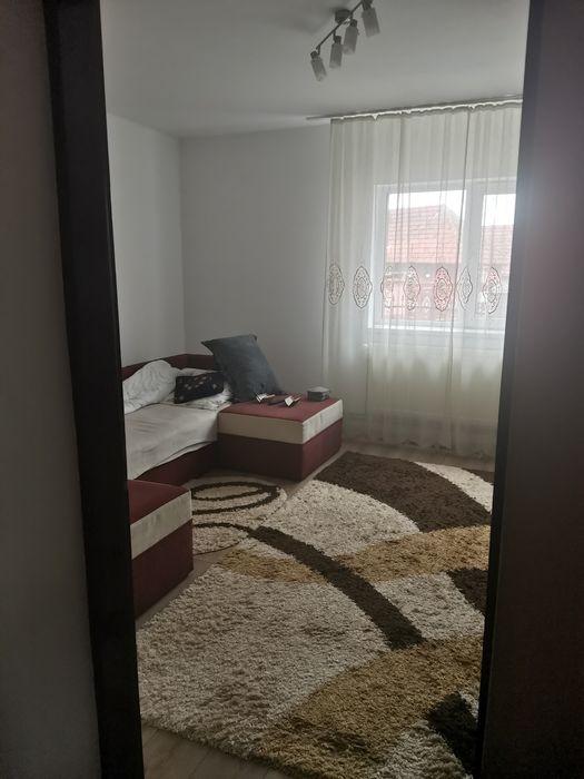 Vand casa cu mansarda Tarlungeni 421 mp