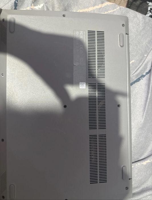 Laptop Second Hand Lenovo IdeaPad S145-15IWL, Intel Core i5-8265U 1.60 - 3.90GHz, 8GB DDR4, 256GB SSD, 15.6 Inch FHD, Webcam