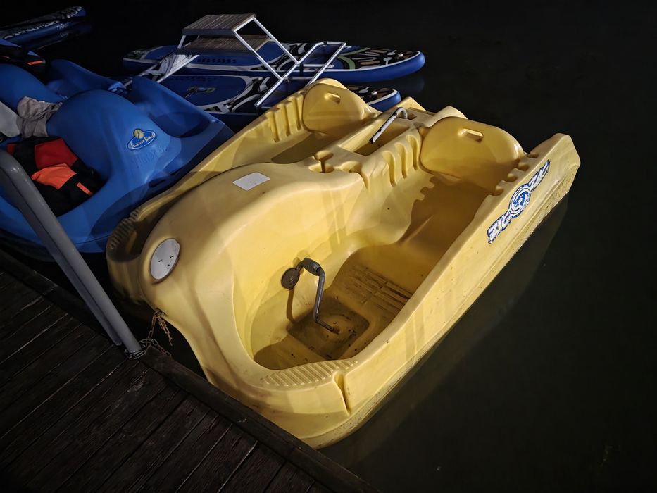 Продам катамаран зиг заг 400тыс  water bee 4x  900 тыс
