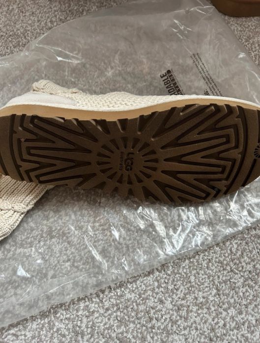 Ботуши UGG 39 номер