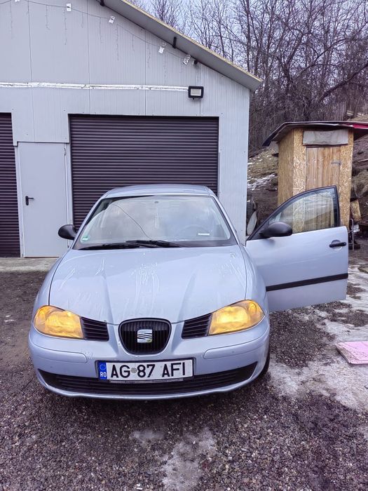 Vând Seat Ibiza, an 2004