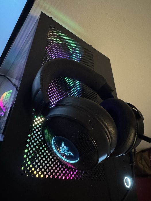 Razer tastatura mouse casti sau separat