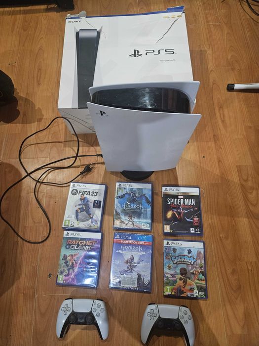 PS 5 Playstation 5   с диск и 6 игри