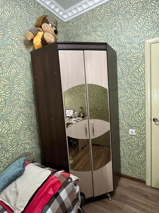 Продается шкафы 2 шт. Срочно.