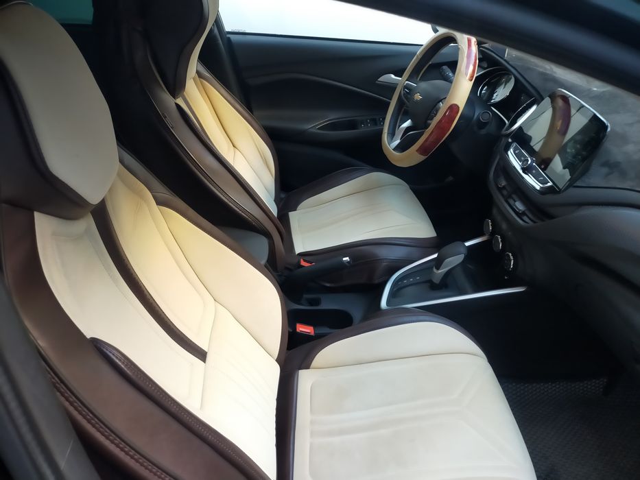 Продам чехол для автомобиля Шевроле ОНИКС
