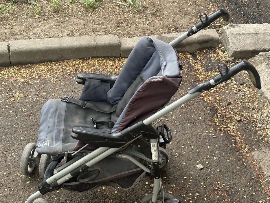 Детская коляска