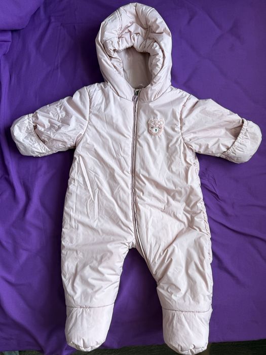 Продам демисезонный комбинезон на девочку