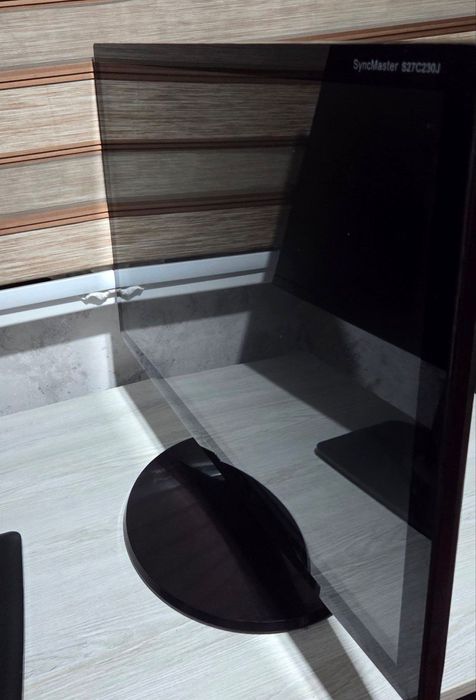 Samsung 27 с защитой экраном 75г