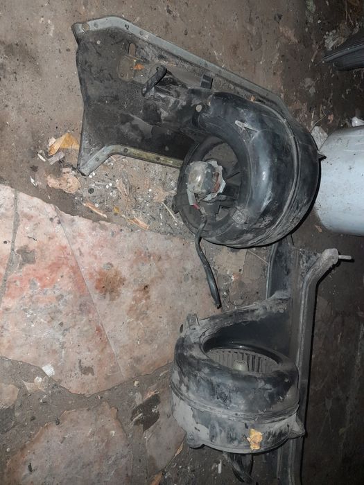 Моторчик печки Мерседес 190 124