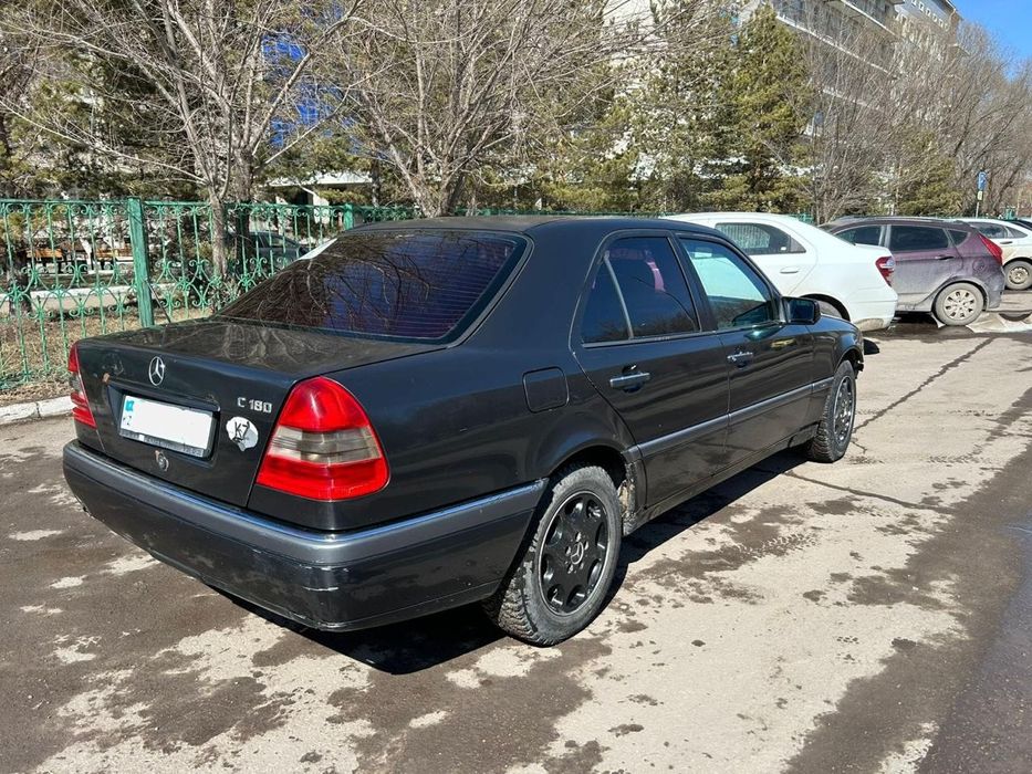 Продам живого мерса