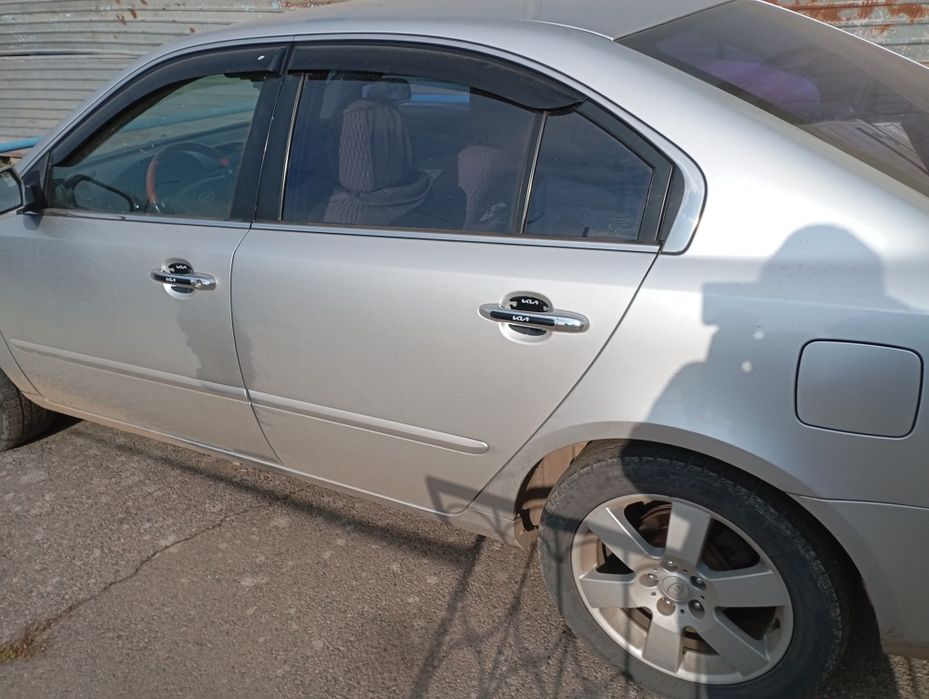 Автомобиль киа Оптима