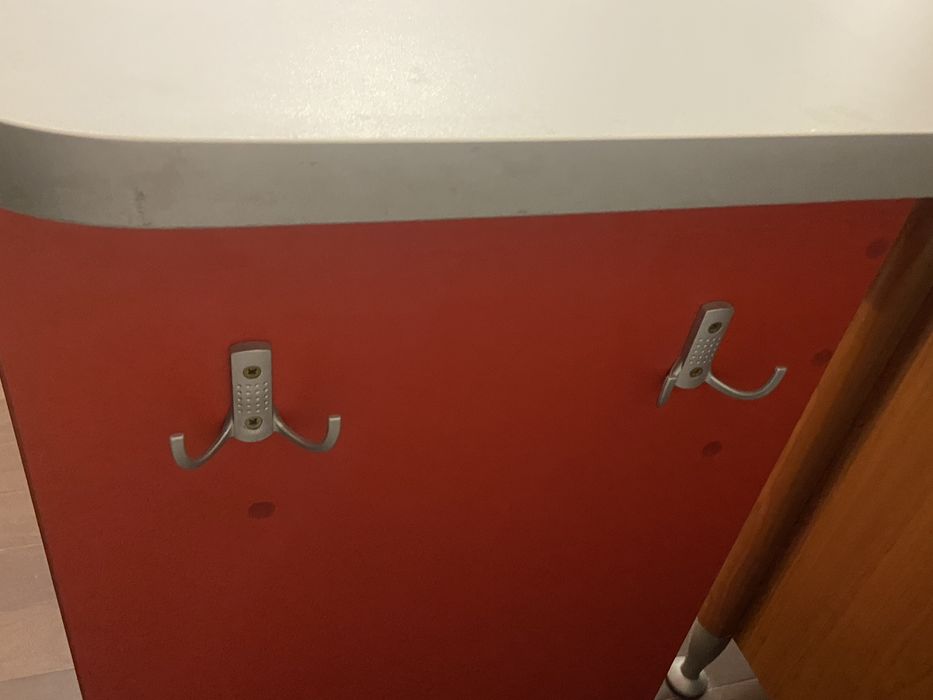 Стол письменный детский