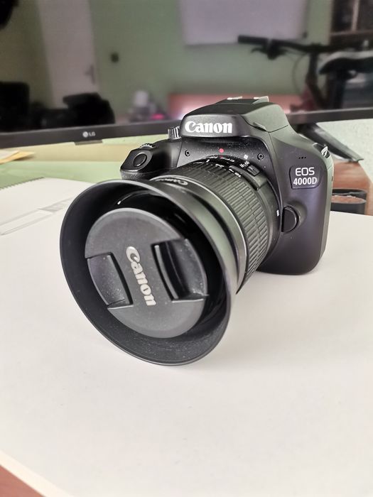 canon eos 4000d + обектив 75-300