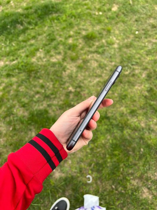 Vând Iphone 11 128 Gb