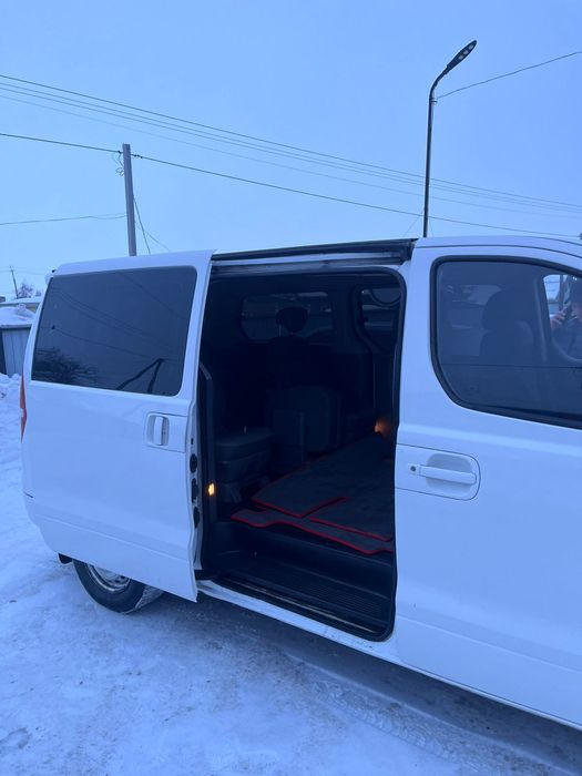 Продам Hyundai Grand Starekc